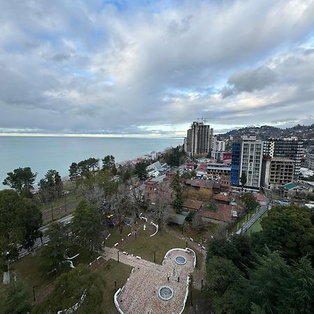 Colibri Lägenhet Batumi Exteriör bild