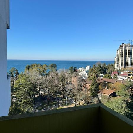 Colibri Lägenhet Batumi Exteriör bild